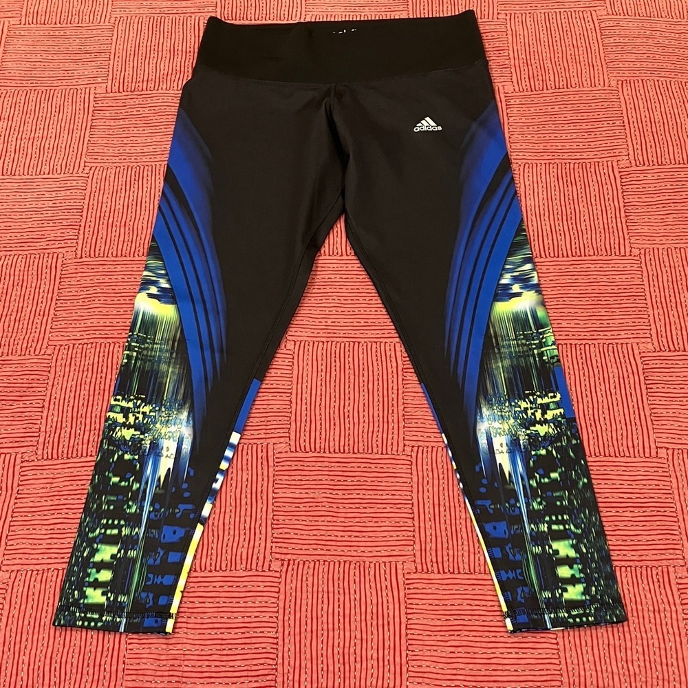 Adidas women’s medium techfit medium compression climalite athletic Leggings